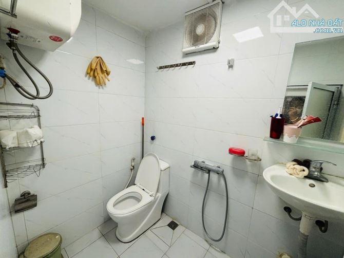 BÁN NHÀ 44m CHỈ 9.8ty PHỐ CHÙA HÀ - CẦU GIẤY LÔ GÓC - MẶT TIỀN KHỦNG - FULL TIỆN ÍCH - 5