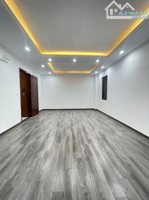 Tô Vĩnh Diện – PHÂN LÔ – Ô TÔ TRÁNH – THANG MÁY – LÔ GÓC 6 TẦNG - 5