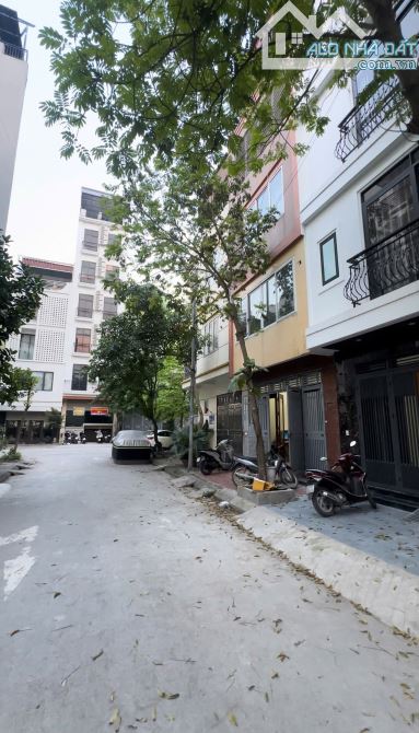 Cho Thuê CCMN  LK17 Khu Đấu Giá Mậu Lương Hà Đông 30m2 Cửa Sổ Ban Công Thang Máy Ô Tô Đỗ - 5