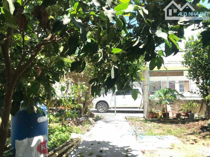 Cho thuê nhà có sân rộng máy lạnh gần chợ nổi Cái Răng 3,5 triệu - 5