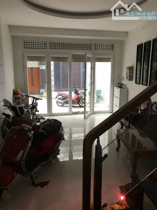 NHÀ 3LẦU HXH ĐƯỜNG CỐNG LỞ , P15 , QUẬN - TÂN BÌNH - 5