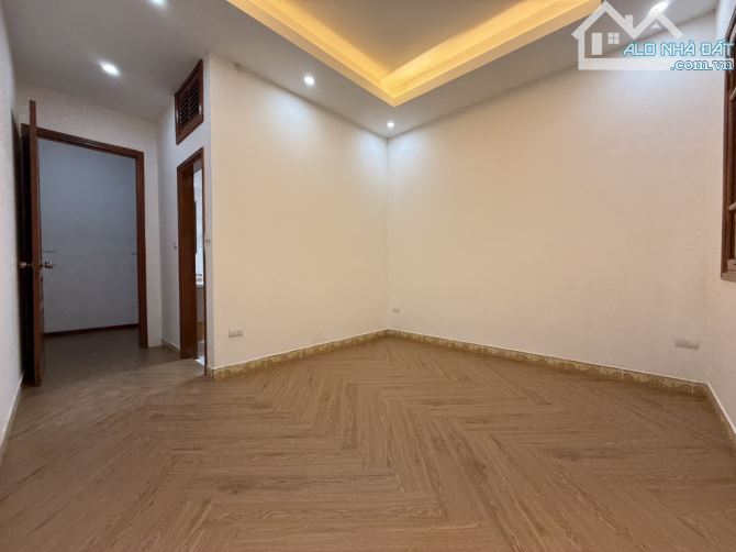 Gần mặt phố Nguyễn Lương Bằng ngõ bagac giá 7,3 tỷ - 5