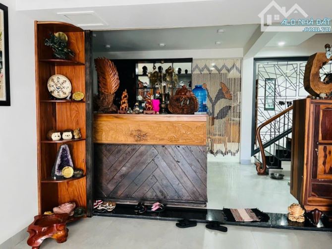 BÁN NHÀ MẶT TIỀN KINH DOANH TRẦN NHẬT DUẬT NGAY BUÔN Ạ CÔ THÔN - 6