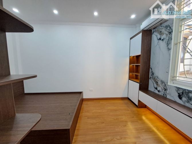 BÁN NHÀ PHỐ ĐỊNH CÔNG, FULL NỘI THẤT, NGAY MẶT PHỐ. 38M2, 5 NGỦ, 8.6 TỶ - 6