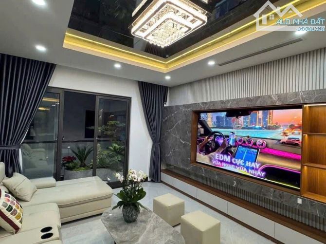 Chính chủ Bán nhà, 45m2, 5 tầng, Dòng tiền 30tr/tháng, Gara ÔTÔ 7 chỗ - THANH XUÂN - 6