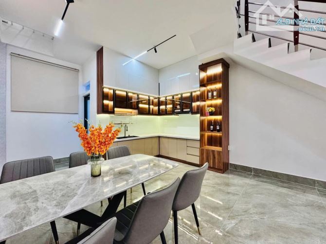 7,9ty..Giảm giá bán nhanh nhà 4,5m x 14m. Đúc 4 tấm.hẻm 8m. PHẠM VĂN CHIÊU p8 gv - 6