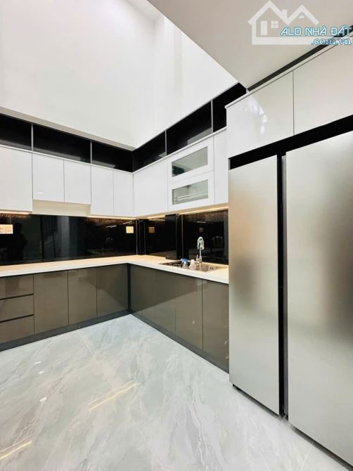 Bán nhà trệt lửng 2 lầu ST hẻm 4,5m Full nội thất Phạm Văn Chiêu giá 5,95 tỷ TL - 6