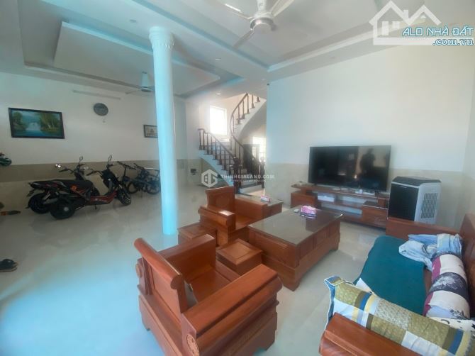 BÁN BIỆT THỰ MINI 2 TẦNG PHƯỜNG 10, 178M2 - GIÁ 8.2 TỶ CÓ TL - 6