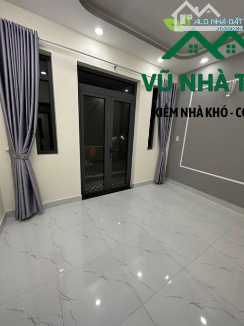 Siêu Phẩm 5 Tầng Bình Tân - Hẻm Xe Hơi Thông - Sát Mặt Tiền Đường - DT 50m2  - Nhỉnh 5 Tỷ - 6