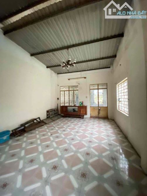 NHÀ MẶT TIỀN KD ĐƯỜNG NÚI THÀNH- HẢI CHÂU- 4 TẦNG- 6 PN- DT 97M2- NỞ HẬU 9,5M- 14,6 TỶ TL - 6