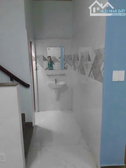 BÁN NHÀ MT ĐƯỜNG THỐNG NHẤT P15 GÒ VẤP-DT: 5,2M x 9M, 1 TRỆT, 1 LẦU CHỦ CẦN TIỀN XOAY NÊN - 5