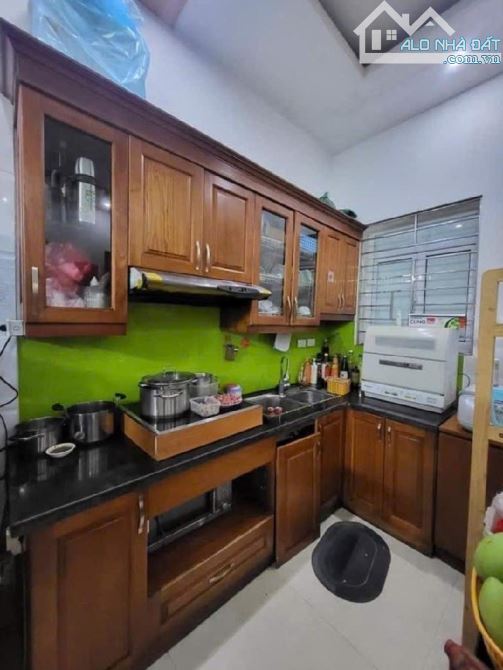Bán nhà ngô thì nhậm hà đông. 45m2. 5 tầng . Mt5m - 6