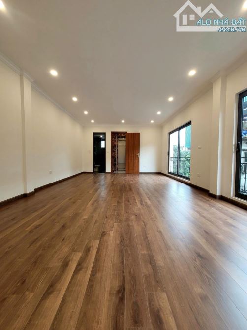 HIẾM, BÁN NHÀ 6 TÂNG, GARA THANG MÁY, THẠCH BÀN, GẦN HỒ, DT 60M - 6