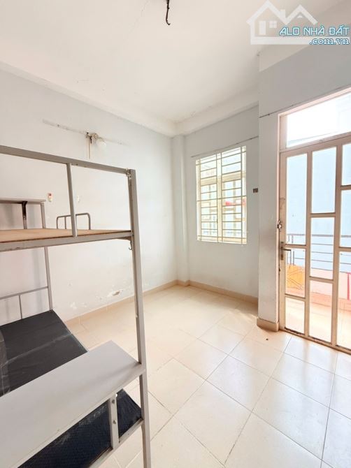 Bán CHDV 28 Phòng - hẻm 3m 606 đường 3 tháng 2 giá tốt - 6