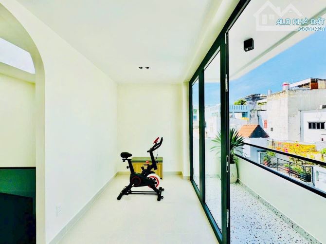 Bán nhà 3 Tầng HXH ngay chợ Hiệp Bình, DT 80m2 vuông vức , 4PN ,4WC giá chỉ hơn 6 tỷ. - 6