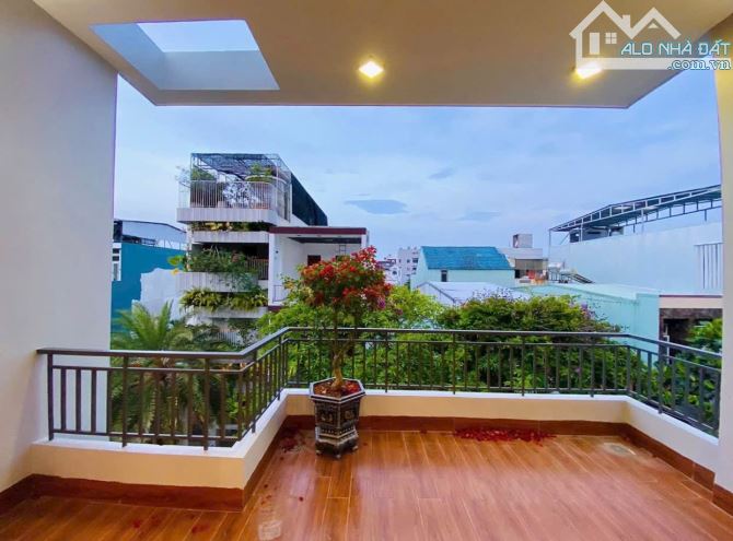 Bán nhà 3 tầng đúc đường HÒA MINH 7 - Hướng đông nam - Giá 5ty5 tl - 6