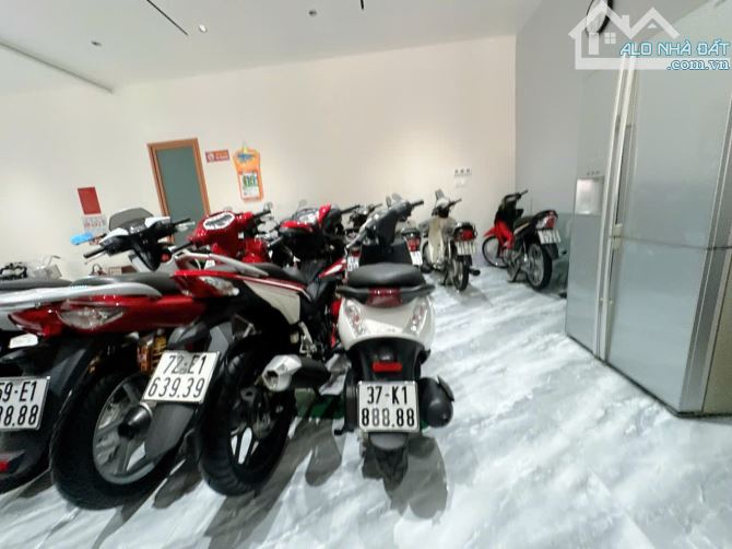 HÀNG ĐỘC LẠ MTKD Quang Trung view GÓC ngang 11m 330m2 KD tuyệt đỉnh làm showroom chỉ 45.9 - 6