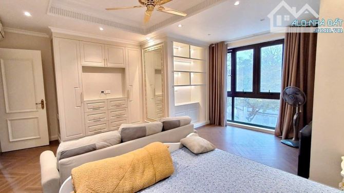 Hàng VIP Luxury Liền kề Đồng Đỗ, 6 tầng thang máy, Vỉa hè đường 25m, Lô góc 110m2 - MT 18m - 6