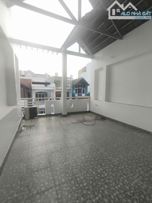 QUANG TRUNG - ĐƯỜNG 10M KINH DOANH - 75M2 (4,5M x 17M), 4 TẦNG - GIÁ TỐT - 7