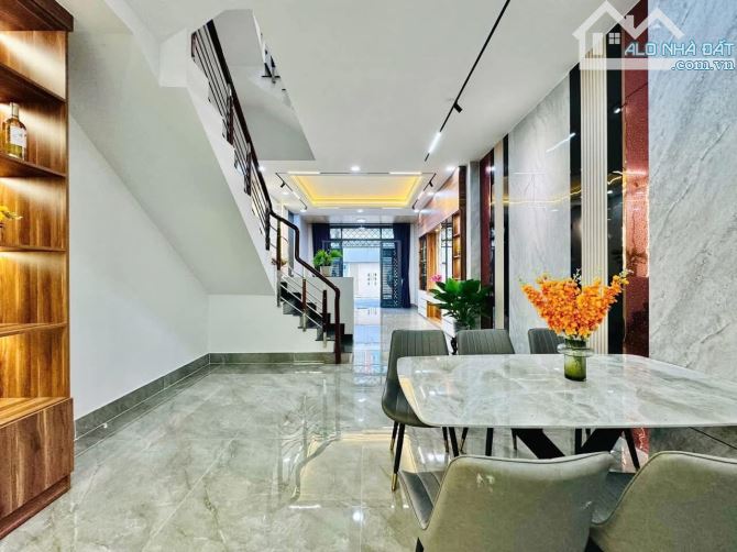 7,9ty..Giảm giá bán nhanh nhà 4,5m x 14m. Đúc 4 tấm.hẻm 8m. PHẠM VĂN CHIÊU p8 gv - 7