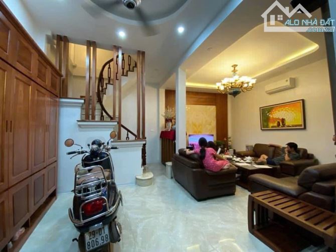Bán nhà 5 tầng phố Thái Thịnh, gần Tây Sơn, Yên Lãng - 7