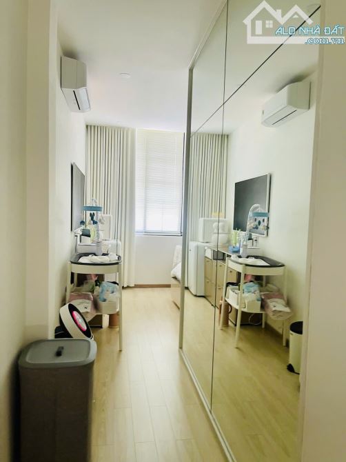 VIP QUẬN 1- MT HIẾM BÁN- NGUYỄN VĂN NGUYỄN- 42m2 (4x10)- 5 TẦNG- CHỈ 1x TỶ TL - 7