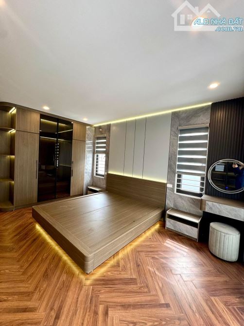 THẠCH BÀN 7 TẦNG THANG MÁY – Ở SƯỚNG NHƯ RESORT – 10,6 TỶ - 7