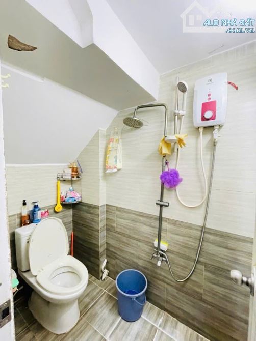 HẺM XE HƠI P14 GÒ VẤP – NHÀ 2 LẦU ĐẸP NHƯ MƠ – SỔ VUÔNG, HOÀN CÔNG ĐỦ – CHỈ NHỈNH 4 TỶ - 7