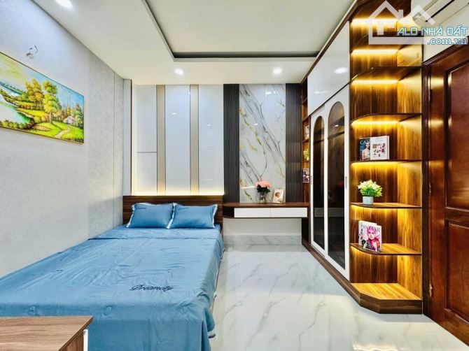 7,9ty..Giảm giá bán nhanh nhà 4,5m x 14m. Đúc 4 tấm.hẻm 8m. PHẠM VĂN CHIÊU p8 gv - 8