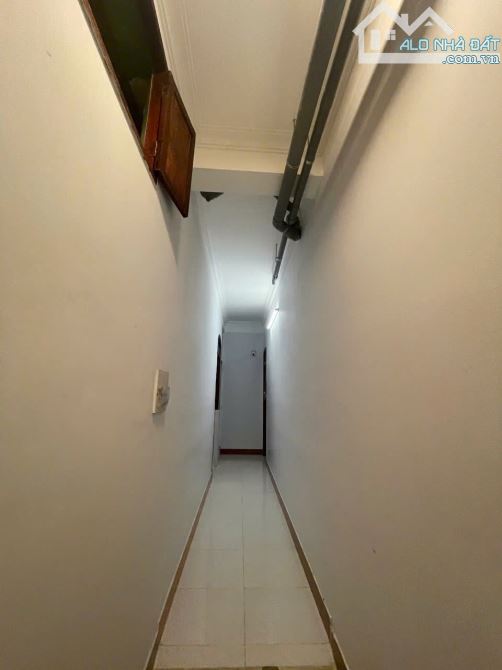 BÁN BIỆT THỰ KHU ĐỒNG DIỀU P4 QUẬN 8. THIẾT KẾ THÔNG THOÁNG, GẦN TTTM PARC MALL - 23 TỶ - 8