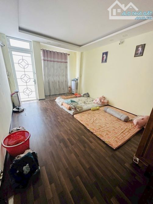 Chưa tới 2 tỷ, nhà 43m² Lê Văn Linh xây 1 trệt 1 lầu. Gần chợ Xóm Chiếu, hẻm 5m sổ riêng - 8