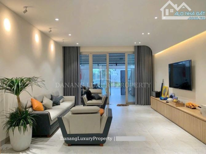 Bán nhà Bờ Quan 3 dt 125 m2  ngang 5 m 3 tầng  giá chỉ  7.5 tỷ - 8