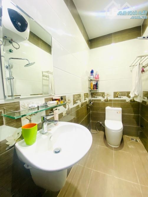 Bán nhà 2 tầng Lưu Trọng Lư -70m2, 6tỷ700tr -nhà 2 tầng đẹp gần sông, trung tâm Hải Châu - 8