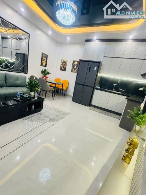Bân nhà trung tâm quận  Ba Đình gần phố nhà đẹp chỉ cần xách va li về ở. - 8