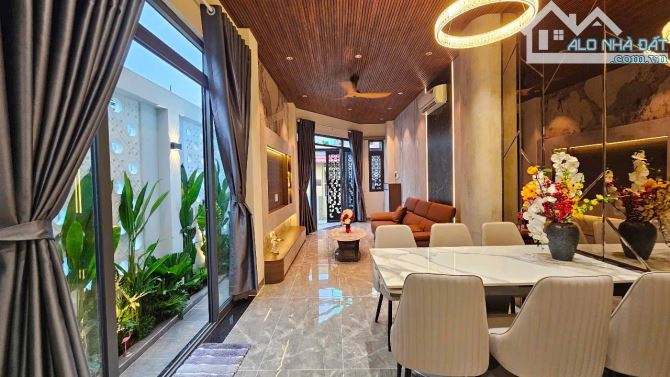 NHÀ ĐẸP Ở NGAY -FUL NỘI THẤT XỊN-60M2-4TẦNG-3PN-200M HUỲNH T PHÁT - SHR HC CHỉ 6.45T TL - 8