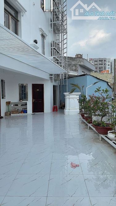 Bán Tòa CHDV 8 Tầng, Hẻm Xe Tải, 314m², 78 Phòng full, Dòng Tiền 400tr/Tháng, Chỉ 50 Tỷ - 8