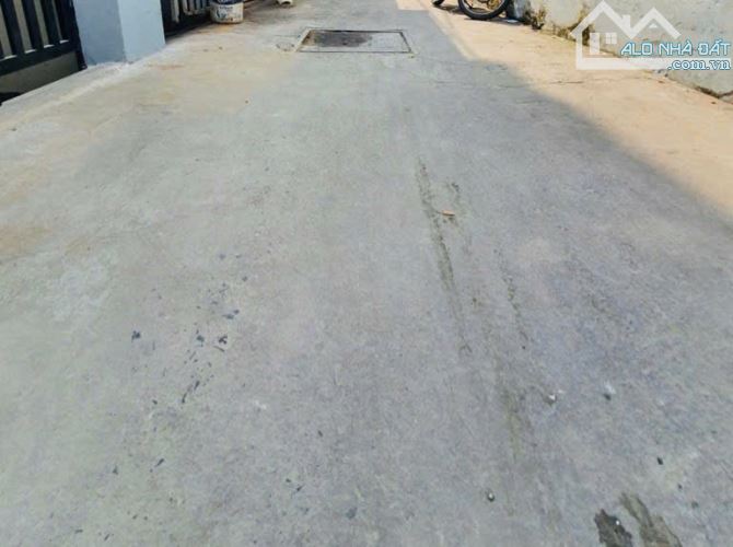 Nhà cấp 4 đường THỚI AN 11, phường THỚI AN, Q12, dt 76,8m2 (4mx19,2m). 3,68Tỷ - 9
