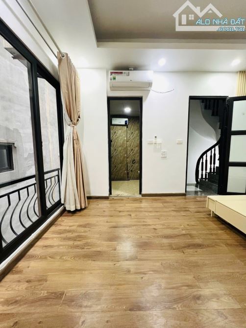 BÁN NHÀ LẠC LONG QUÂN- TÂY HỒ- SÁT PHỐ- F. NỘI THẤT- NHÀ ĐẸP Ở NGAY 30M x 5T - GIÁ 7,45 TỶ - 9