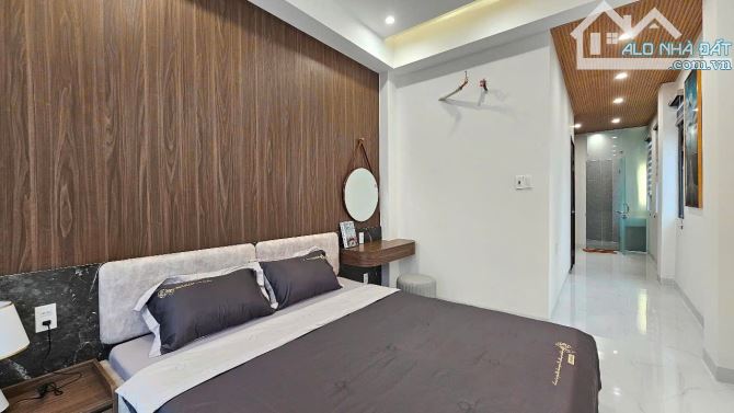 NHÀ ĐẸP Ở NGAY -FUL NỘI THẤT XỊN-60M2-4TẦNG-3PN-200M HUỲNH T PHÁT - SHR HC CHỉ 6.45T TL - 9