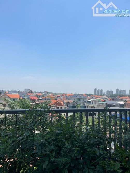 CHỊ GÁI EM NHỜ BÁN CĂN HỘ SÂN VƯỜN TOÀ SKY OASIS KĐT ECOPARK - DIỆN TÍCH 188M - SỔ ĐỎ CC - 9