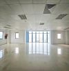 cho thuê văn phòng Trần Thái Tông 200m2 giá 35 triệu/tháng sẵn vách kính