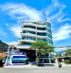 Bán toà nhà mặt đường Ngô Gia Tự - DT 800m - 7 tầng dòng tiền thuê 3 tỷ / năm