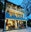 Chủ muốn sang nước ngoài ở với con nên nhượng lại vila tổng diện tích 3000 ,trong sổ 1800