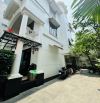 Ngọc Thụy, biệt thự sân vườn 200m2, ô tô