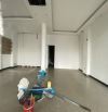 Cho thuê mặt bằng riêng biệt bề ngang lớn 8m đường Hoàng Diệu, vị trí đẹp