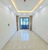 - Bán nhà đường Hồ Tùng Mậu, sát phố, nội thất xịn sò, 45m2, 9 tỷ.