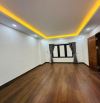 - Bán nhà đường Hồ Tùng Mậu, sát phố, nội thất xịn sò, 30m2, 8.5 tỷ.