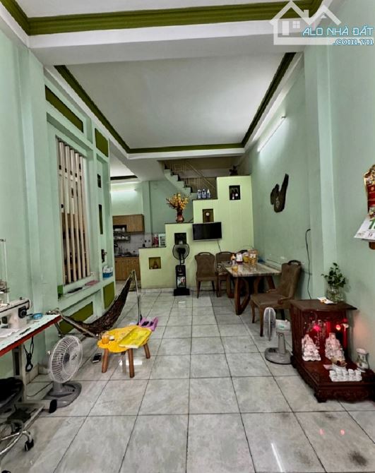 Bán nhà Tân Hòa Đông 4 tầng đúc sát mặt tiền 50m2 sổ vuông nở hậu vào ở ngay.