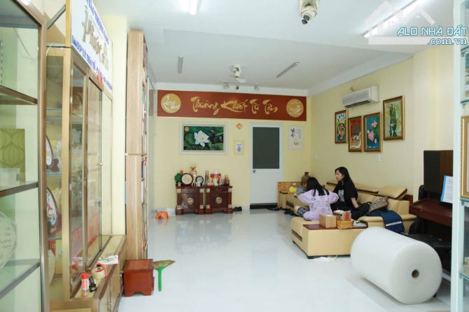 CƠ HỘI ĐẦU TƯ VÀNG – 190m² NGAY LÝ THÁI TỔ, QUẬN 3 - DÒNG TIỀN 70TR/TH– 25 TỶ TL