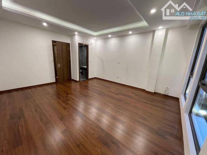 BÁN NHÀ PHỐ HOÀNG CẦU 55m X7 TẦNG THANG MÁY - GIÁ: 15 TỶ